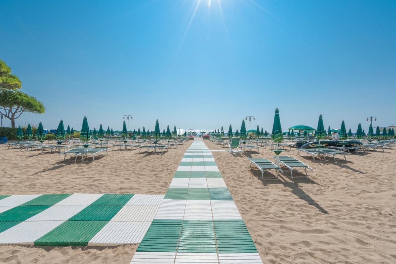 Residence El Palmar Da Colla Lido di Jesolo Ngoại thất bức ảnh